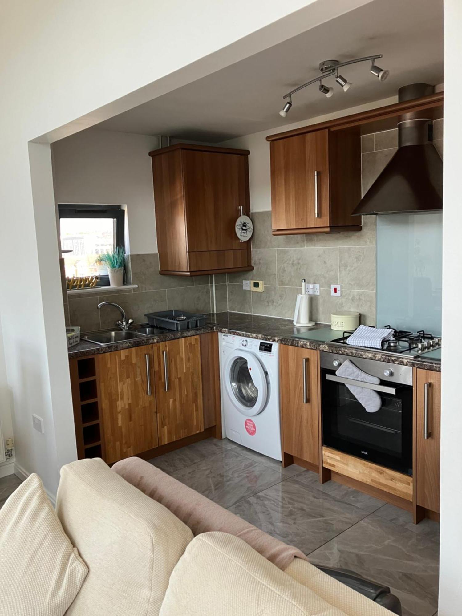 Swansea Bay, Marina & Arena View Mins To Beach & City Exterior photo