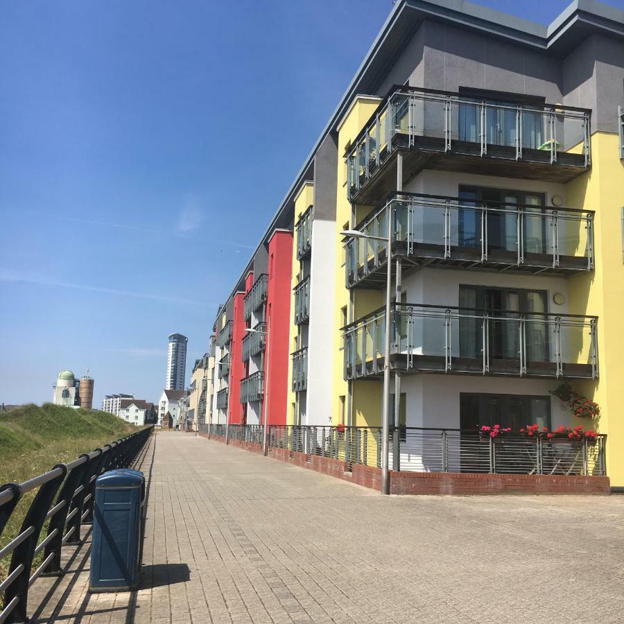 Swansea Bay, Marina & Arena View Mins To Beach & City Exterior photo