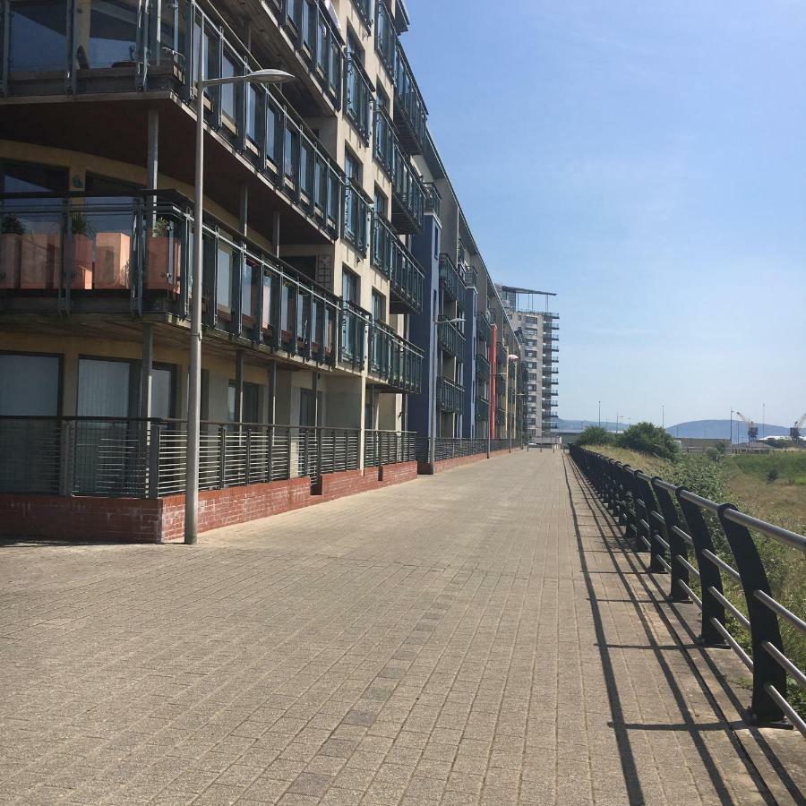 Swansea Bay, Marina & Arena View Mins To Beach & City Exterior photo